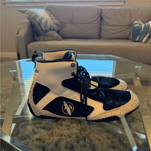 Size 12- Hayabusa Pro Boxing Shoes Mens High Top Black White